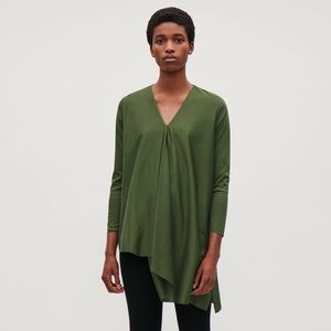 COS Asymmetrical V Neck Shirt Size Large